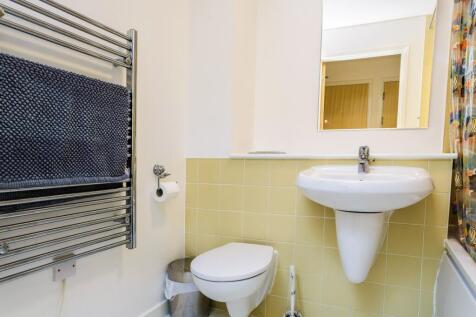 Bathroom Photo 2