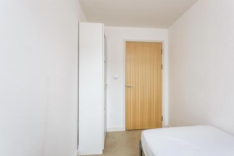bedroom 2 picture 2