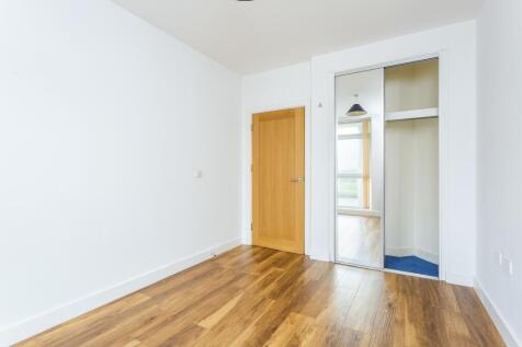 Bedroom photo 3