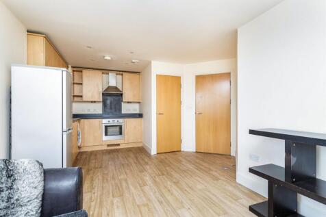 living room/kitchen