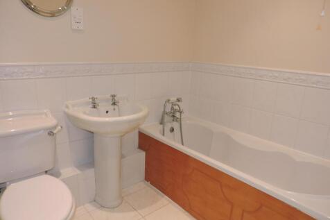 Main bathroom