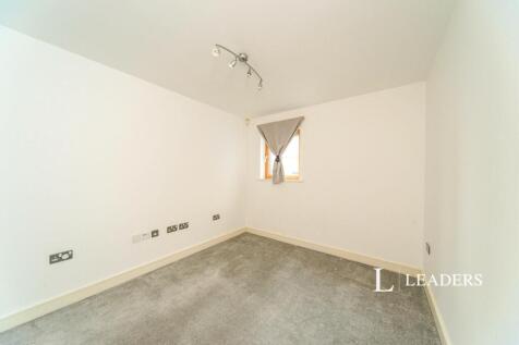 2nd Bedroom