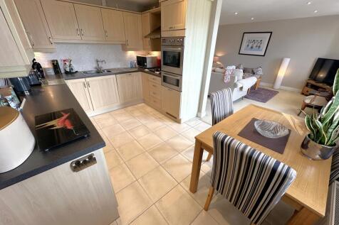 Dining Area/Kitchen
