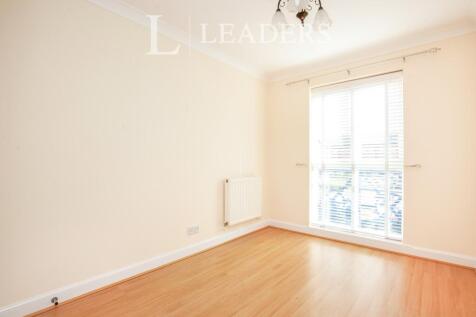 Dining room/bedroom 4