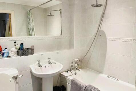 Bathroom (2)