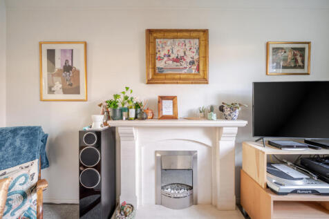 1369709-5-6900978...