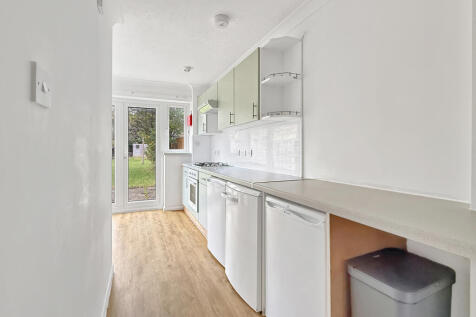 e94f0157bc4a30845bd8cf98b7e89fb6e636cf10