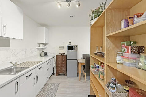 f5df0e48c1885f2b1f3218bf80ed6a7e3695c778