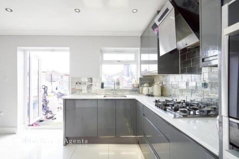 Kitchen &amp; Diner