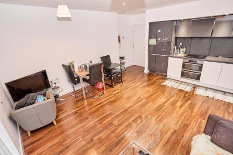 Open Plan Kitchen &amp; Lounge