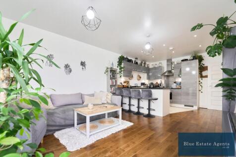 Open Plan Kitchen Lounge