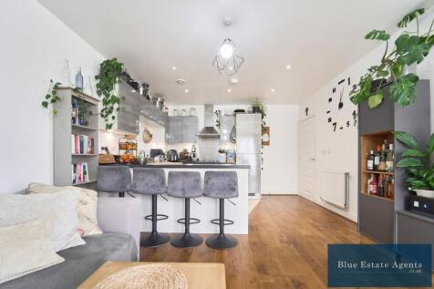Open Plan Kitchen Lounge