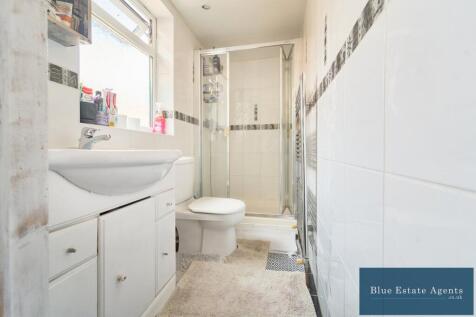 Ground Floor Shower Suite