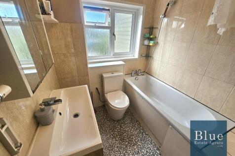 Family Bathroom Suite