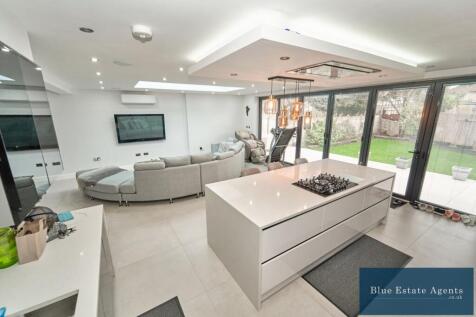 Extended Kitchen And Lounge