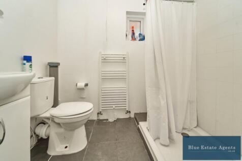Out Building Shower Suite