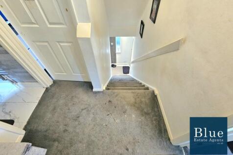 Stairs &amp; First Floor Landing 