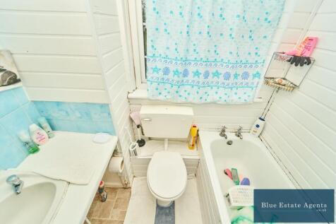 Family Bathroom Suite