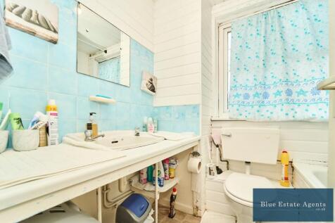 Family Bathroom Suite