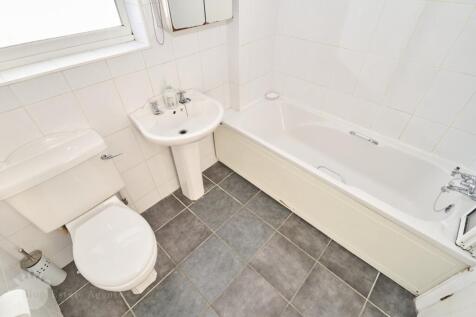 Family Bathroom Suite