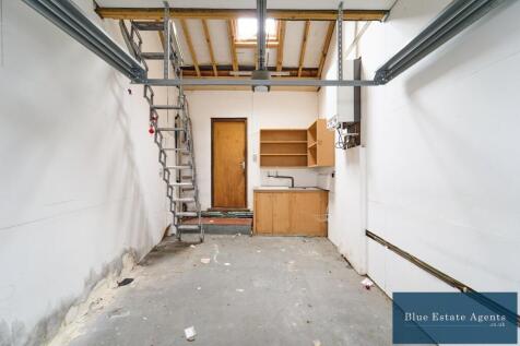 Side Garage Internal