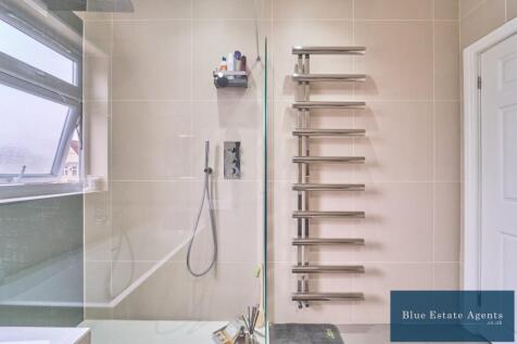 Family Bathroom Suite