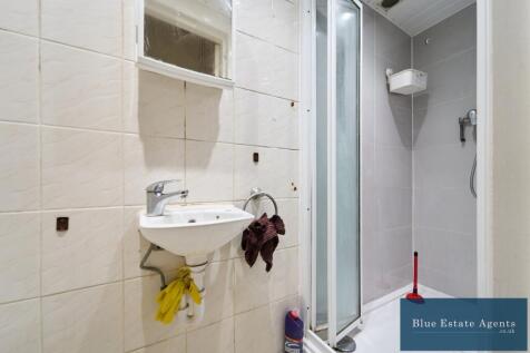Ground Floor Shower &amp; WC