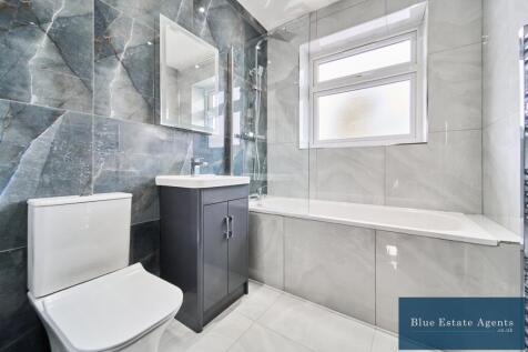 Family Bathroom Suite