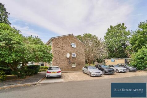 Communal Parking For Residents 