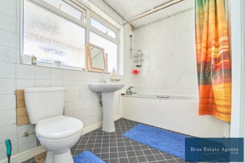 Family Bathroom Suite