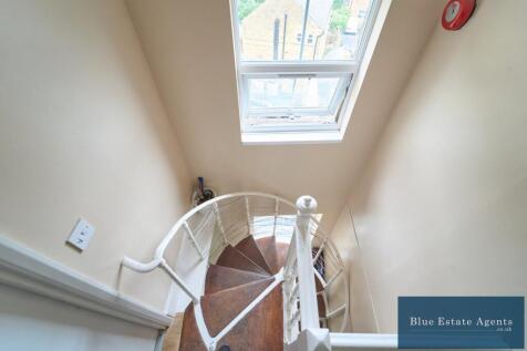 Metal Spinal Staircase