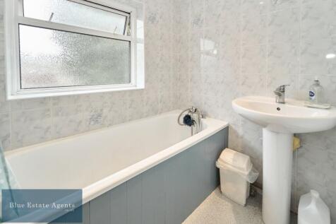 Family Bathroom Suite