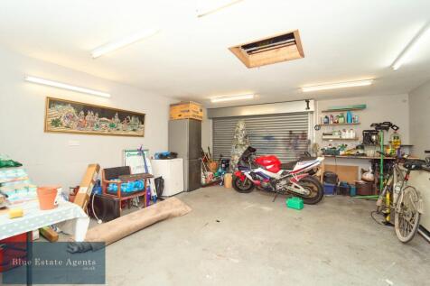 Rear Garage