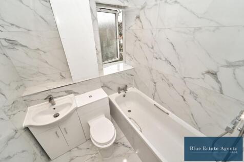 Family Bathroom Suite