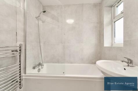 Family Bathroom Suite