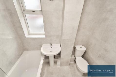 Family Bathroom Suite