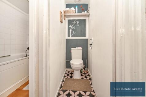 Separate WC