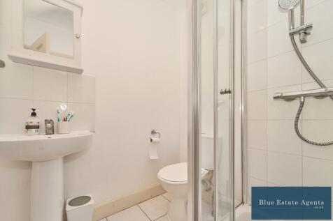 Ground Floor Shower &amp; WC Suite