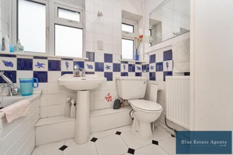 Family Bathroom Suite