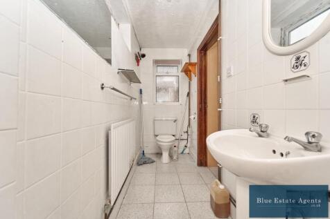 Out Building Shower Suite &amp; WC