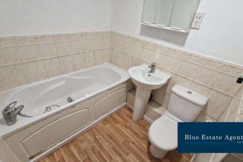 Family Bathroom Suite