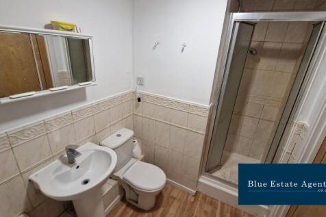 Family Bathroom Suite