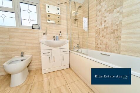 Family Bathroom Suite