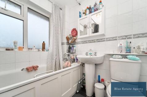 Family Bathroom Suite