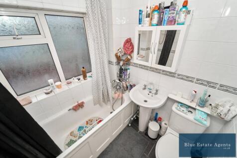 Family Bathroom Suite