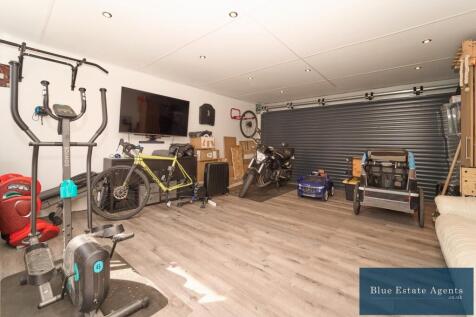 Out BuildingGarage