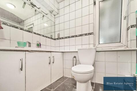Shower Suite &amp; WC