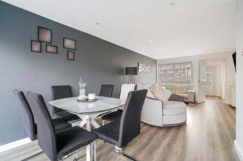 dining/lounge