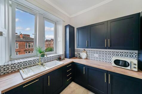 Kitchen/ Dining