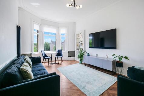 Lounge/ Dining Area